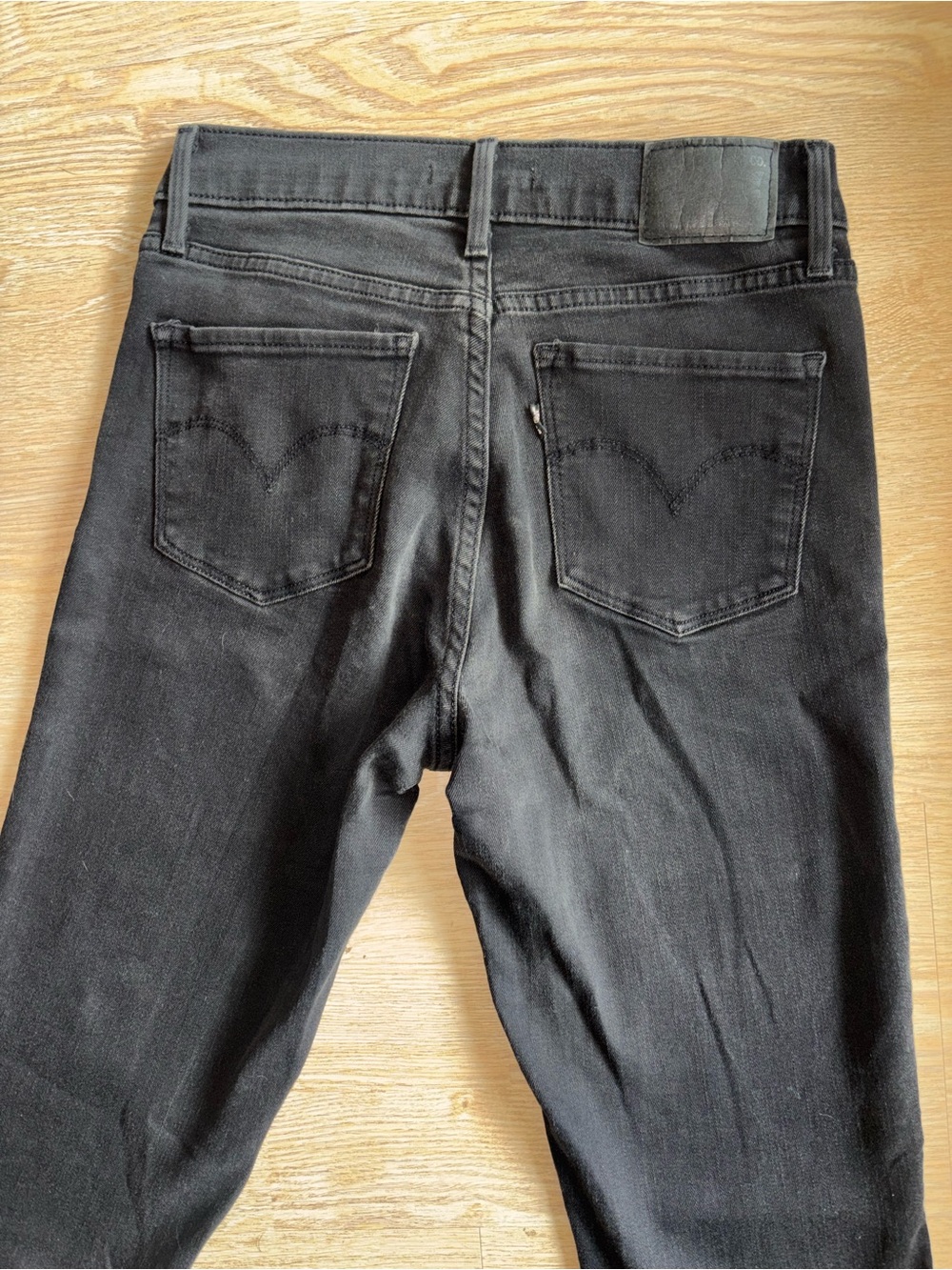 Jeans - Picture 2 of 4